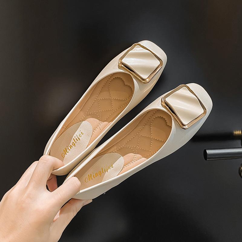 Туфли больших размеров для женщин Туфли-лодочки на низком каблуке Весенние туфли с квадратной пряжкой из кожи Повседневные туфли на высоком каблуке Лоферы Туфли-лодочки