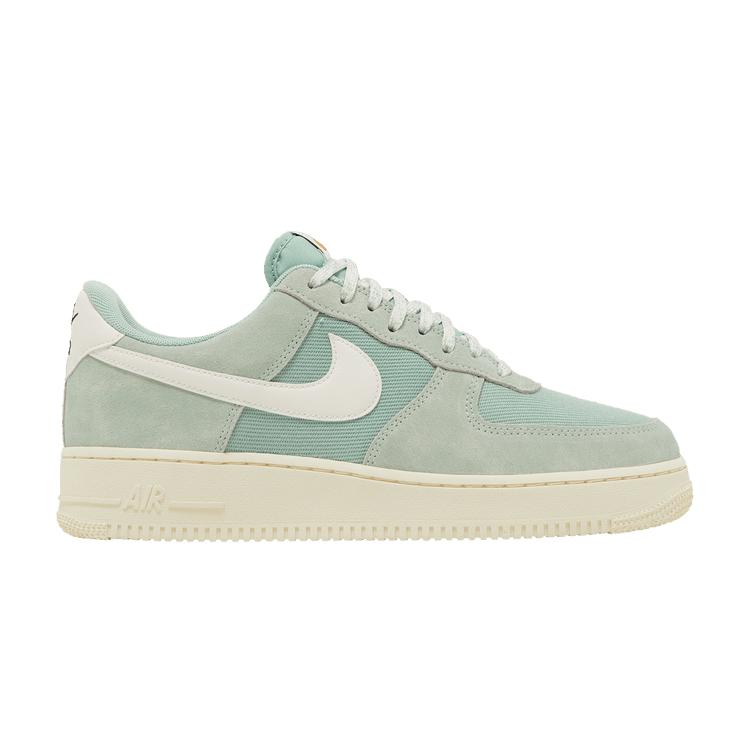 Men's Sneakers Nike Air Force 1 Low '07 LV8 Certified Fresh Enamel Green