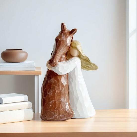 Фигурка Девушка и Лошадь Статуэтка Девушка Обнимает Лошадь Мемориал Лошади