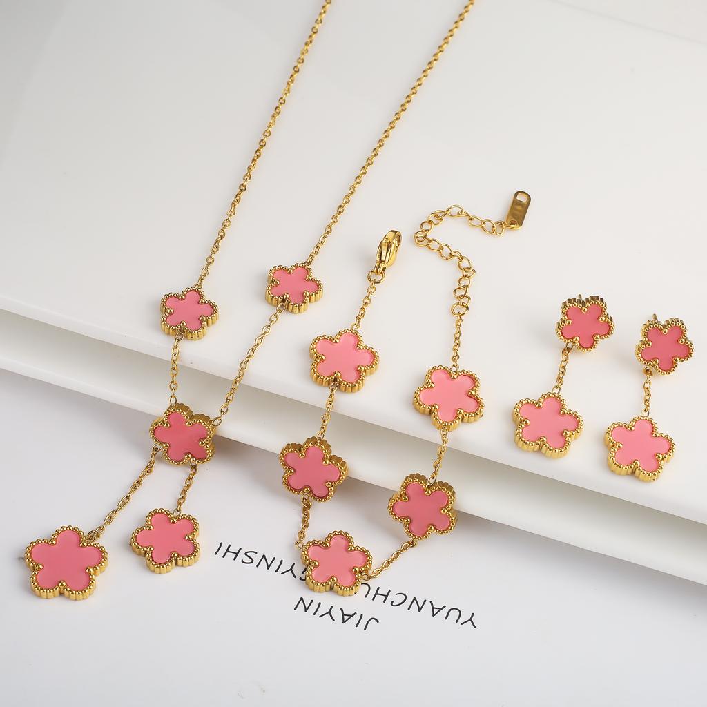 Hot Sale 3Pcs Stainless Steel 18k Gold-Plated Five-Leaf Flower Necklace Earrings Bracelet Zircon Set For Woman Zircon Clover