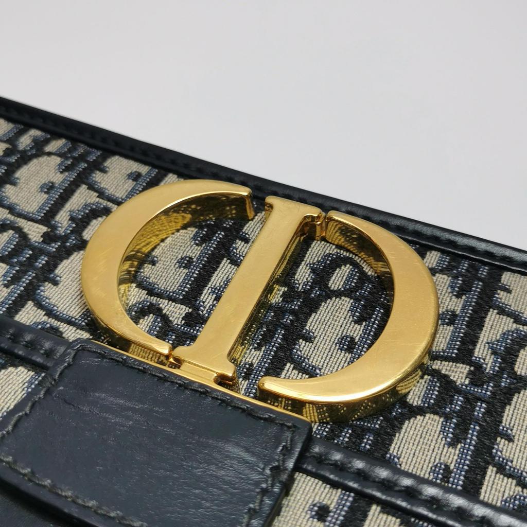[Pre-Owned] 30 Montaigne Oblique Embroidered Monogram Flap Adjustable Shoulder Strap Montaigne Box Bag Leather Details Large - Good #IT1VG5