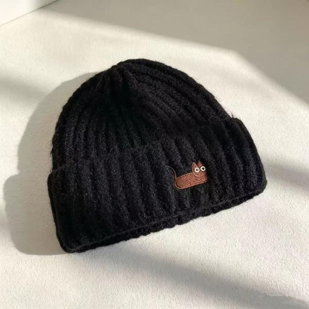 Soft Warm Beanie Hat Cat Embroidered Winter Thermal Cap New Knitted Woolen Hat Women