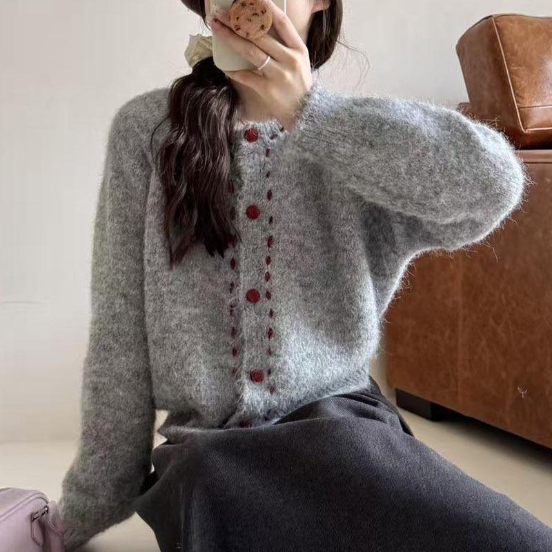 New Autumn and Winter Korean High-end Hand-stitched Round Neck Knitted Cardigan Design Sweater Jacket for Women