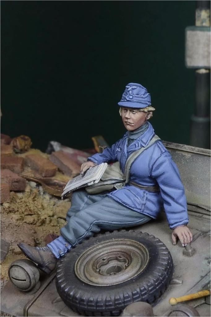 D-Day Miniatures 1/35 Немецкая вспомогательная женская авиация 1943-1945 Смоляной набор DD35231