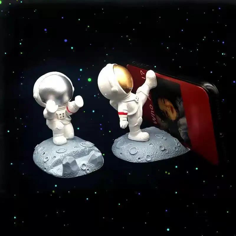 Resin Astronauts Ornaments Universal Cell Mobile Phone Stand Holder Spaceman Bracket Toys Home Office Desk Decor Birthday Party