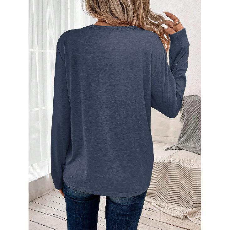 Women's casual sports long-sleeve shirt with mountain landscape print, round badge, and handwritten slogan Adventure awaits Let's go find