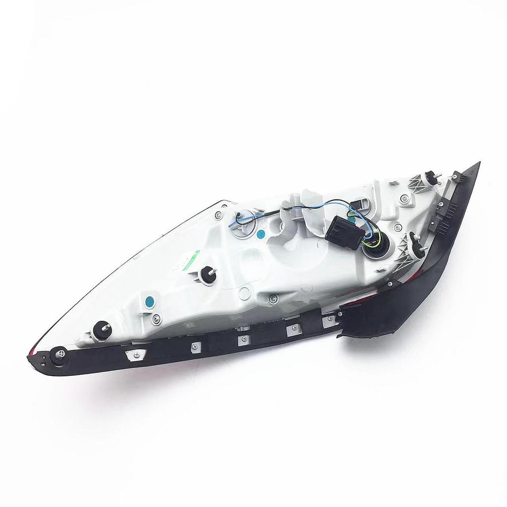 Задний фонарь в сборе для Buick LaCrosse моделей 2013-2015 годов: Корпус тормоза и фары