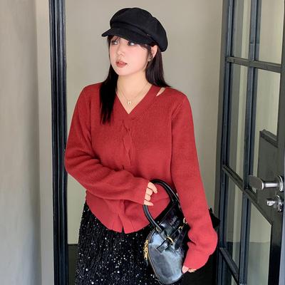 Женский свободный вязаный свитер с ажурным узором больших размеров