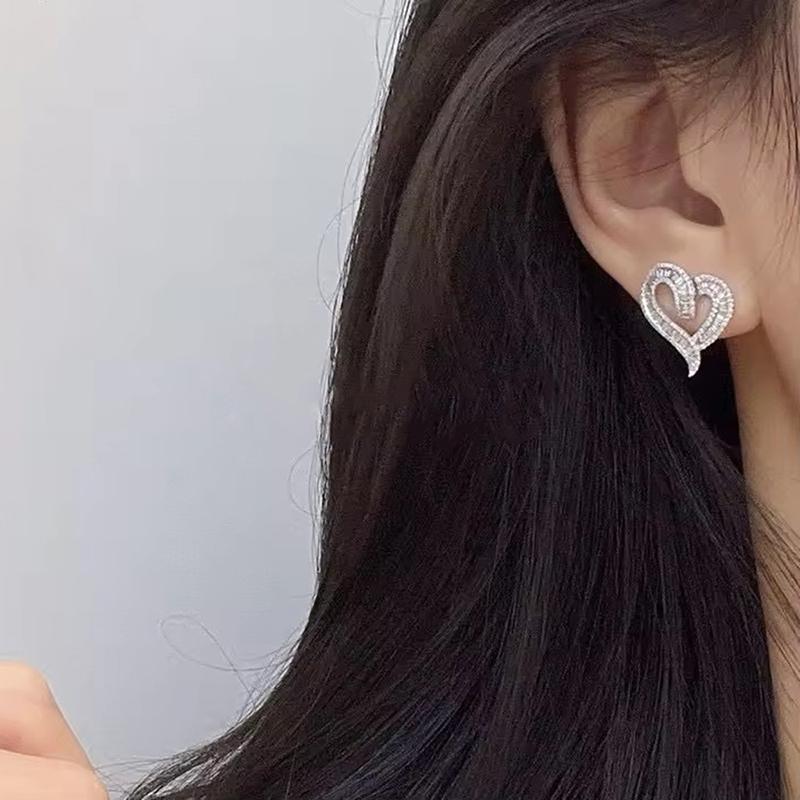 Huitan великолепные полые серьги в форме сердца женские роскошные блестящие циркониевые аксессуары для свадебной вечеринки романтические женские украшения