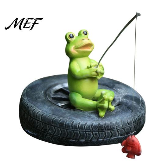Resin Frog Statue for Backyard Accents Floating Pond Ornament, Realistic Animal Statue, Garden Ornaments Patio Decoration Weather Resistant Sculptures