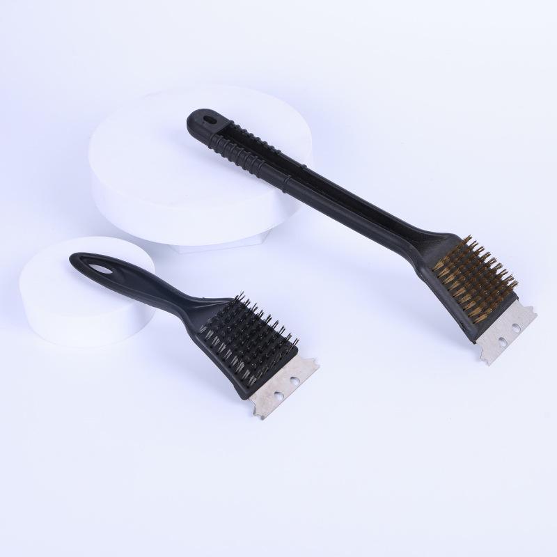 Пластиковая щетка для барбекю с длинной ручкой для чистки гриля — инструмент 3 в 1 для чистки на пикнике на открытом воздухе.