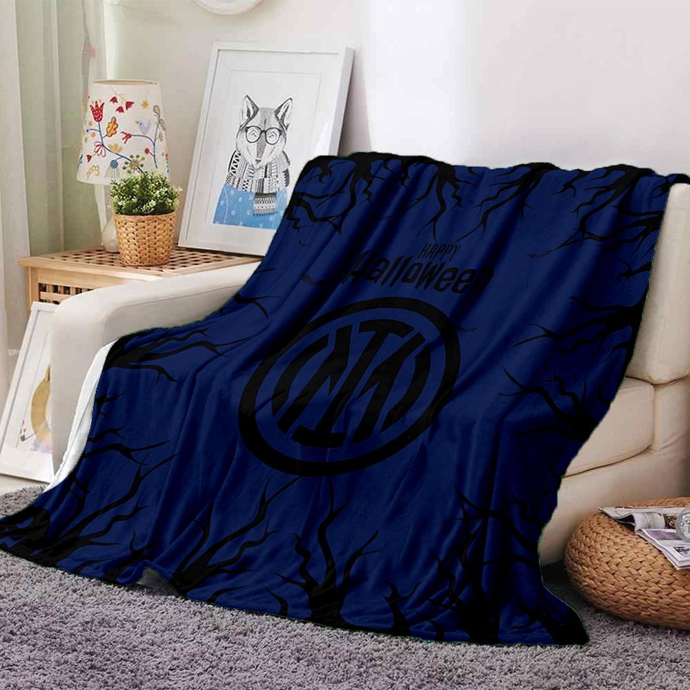 Inter Milan Emblem Blankets Flannel Printed Breathable Warm Throw Blanket for Home Office Bedspreads 0708a97