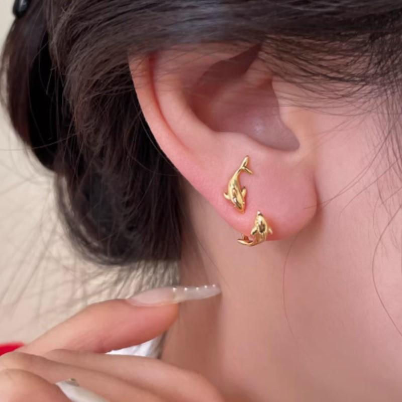 VENTFILLE 925 Sterling Silver Dolphins Earrings for Women Ear Stud Creative Design Smooth Aesthetic Jewelry Gift Dropshipping