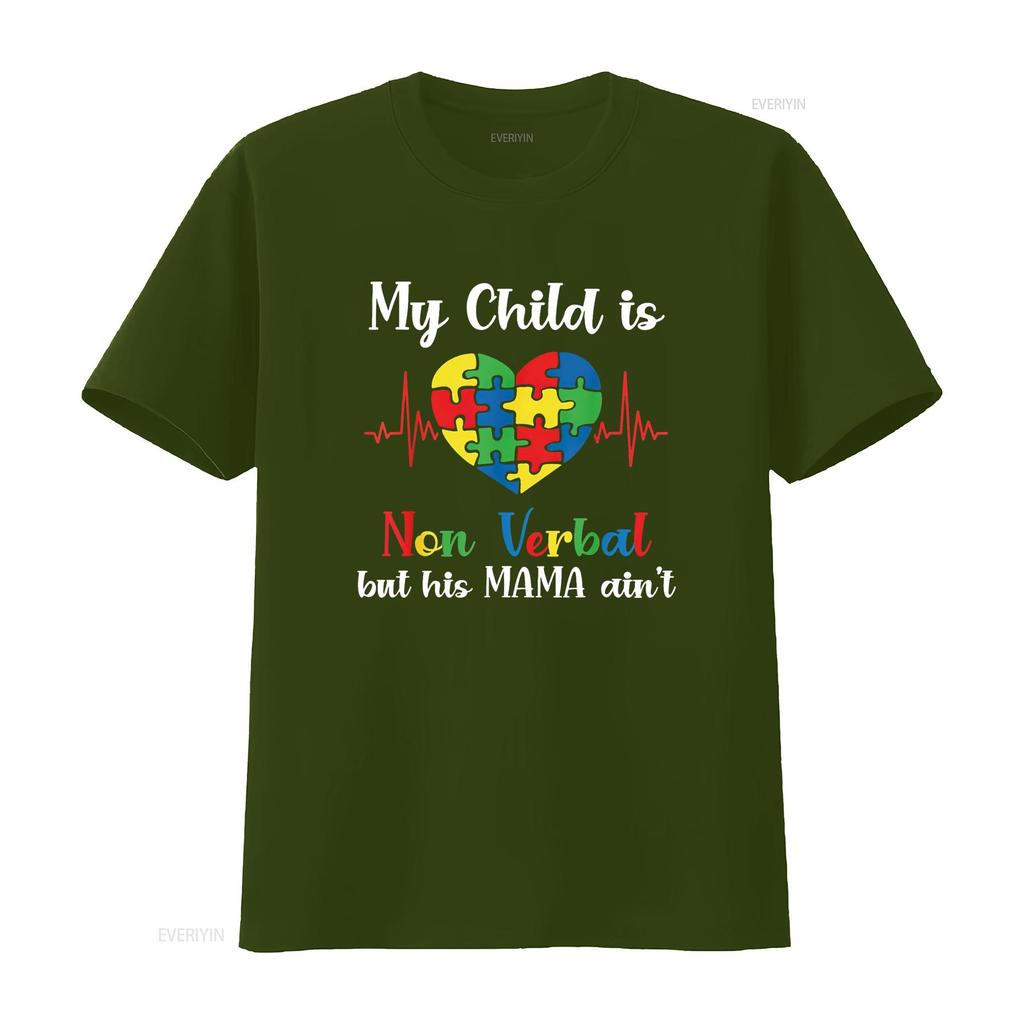 Женская футболка My Child Non Verbal But HIs Mama Ain t Autism Awareness Mom Shirt Черная винтажная стираная топ для повседневной носки Немного