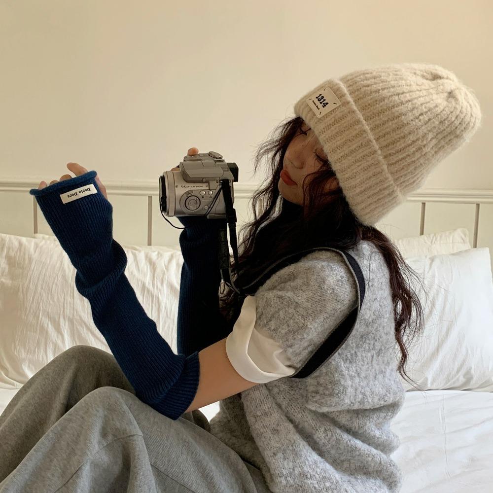 Solid Color Woolen Arm Gloves Hole Warm Arm Covers Ripped Arm Sleeves Knitted Warm Sleeves Spring