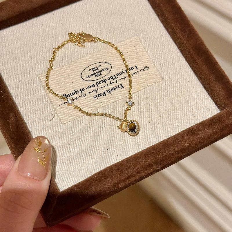 Retro exquisite bangles chain palace style tiger eye stone gourd bracelet for women light luxury party wedding fine