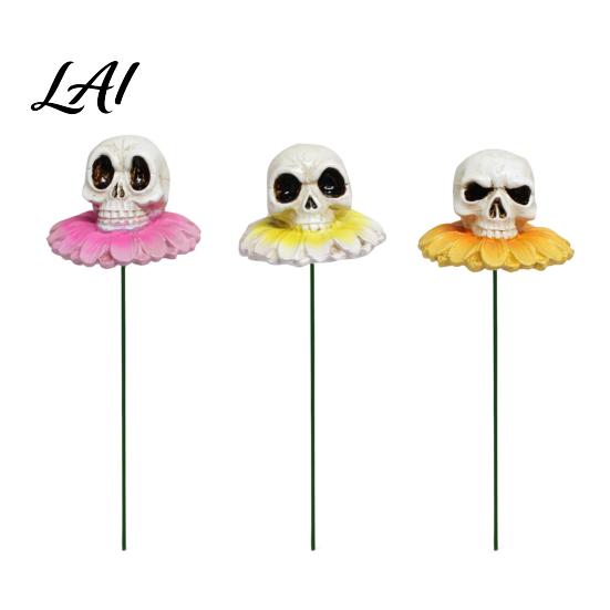 Halloween Decorative Plant Stakes 3Pcs/Set Skull Garden Stakes Chrysanthemum Yard Resin Waterproof Potted Inserts Flower Ornaments for Lawn Patio Bed