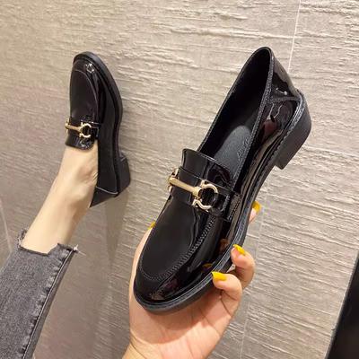 Черные британские туфли из кожи, женские универсальные туфли с одной педалью, яркие кожаные туфли на плоской подошве, повседневные женские туфли