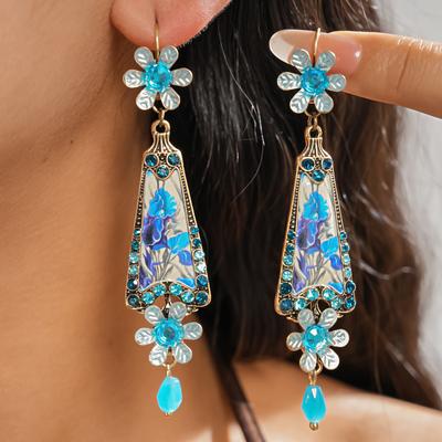 Модные серьги-подвески для женщин