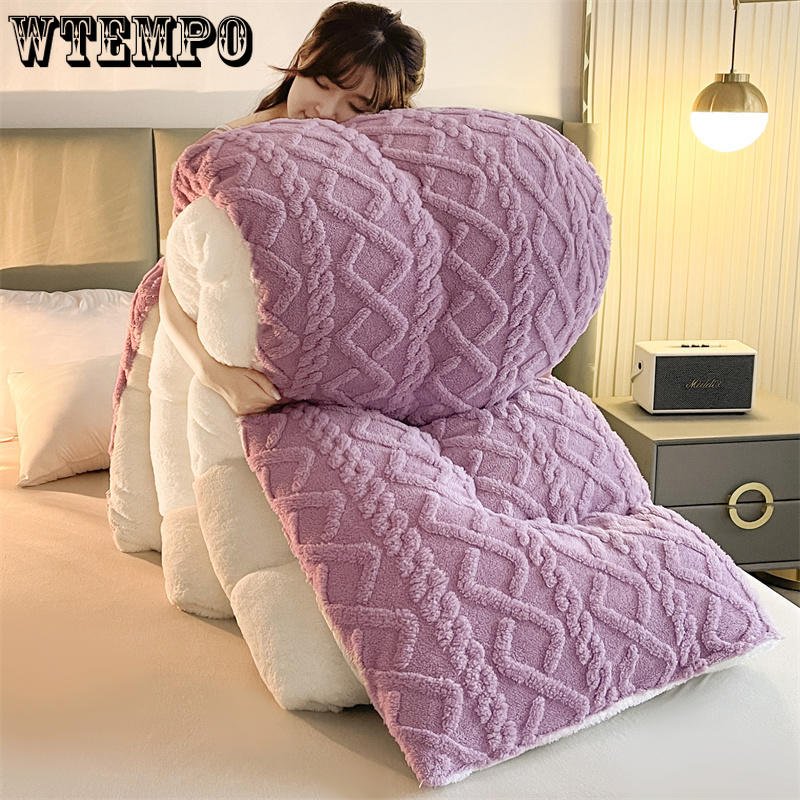 Luxurious Taffeta Comforter - Soft, Thick, and Warm for All Seasons - Machine Washable, Perfect for Bedroom, Guest Room, and Hotel Use