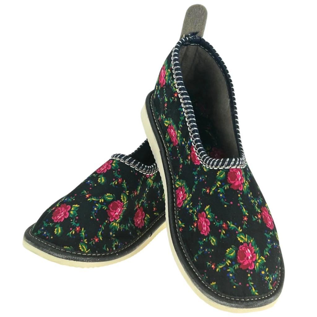 Women's slippers with a heel Black Highlander slippers 40
