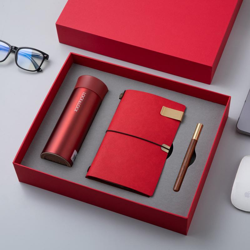 A6 Faux Leather French Fold Redwood Pen Light Guofeng Loose-Leaf Notebook 100 Sheets Business Gift Box Set Custom Strap