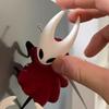 Игра Hollow Knight: Silksong Хорнет Косплей Кукла Смола Фигурка Модель Настольное Украшение Аксессуары Магнит на Холодильник Реквизит