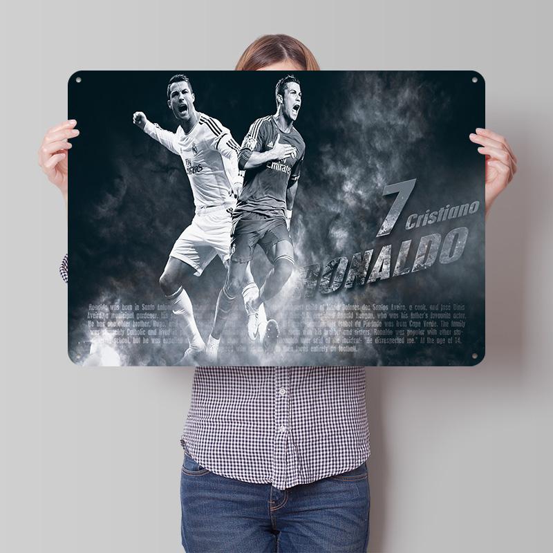 Cristiano Ronaldo Football Poster Customized Vintage Metal Signs Wall Art Retro Tin Plaque for Soccer Fans Decoration Bedroom