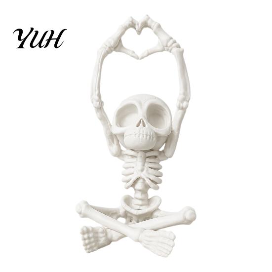 Black And White Decor Heart-Matching Skull Ornament, 3D Printed Skeleton Statue, Gothic Home Compact Size Sculpture for Bookshelf Bedside Unique Desk