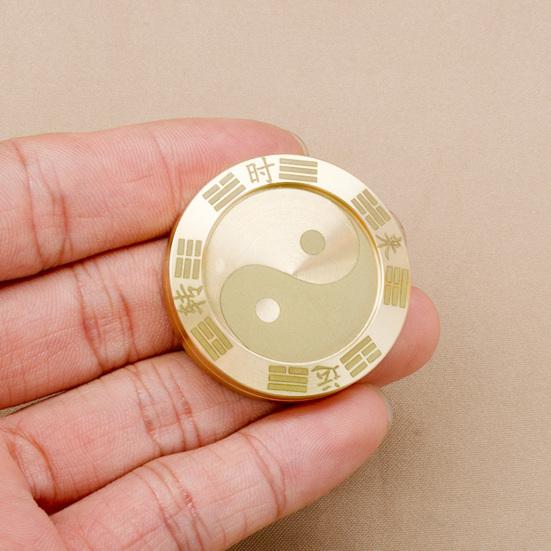 Монеты Фиджет Слайдер Забавные Китайские Иероглифы Тайцзи Круглый из Латуни Приносят Удачу Портативный Снятие Стресса Игрушка Спиннер с Монетами Удачи Подарок для Взрослых