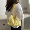 Unique Street Style Tote Bag For Women With Ample Storage Perfect For Summer Outings