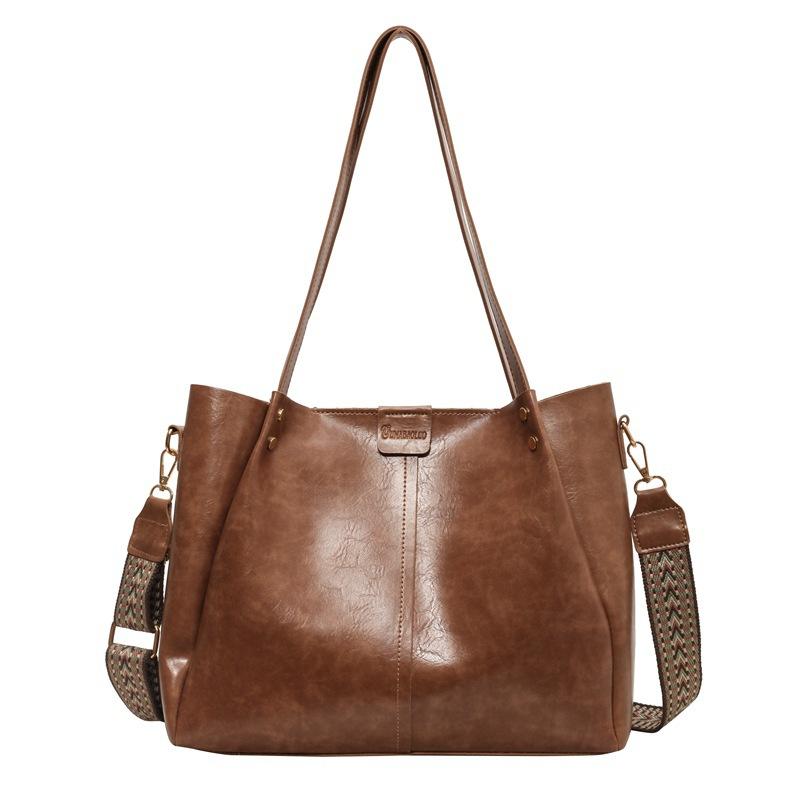 Сумка для женщин Commuter splicing из маслянистой кожи под мышками 2024 года, новинка зимы в европейском и американском стиле, ретро-модная сумка-тоут, большая вместительная сумка через плечо