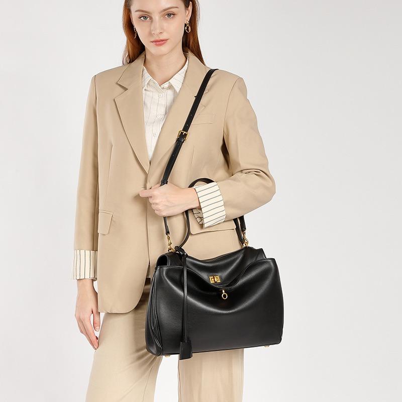 Hot-selling Leather Women's Bags, Crossbody Shoulder Bags, Underarm Portable High-end Large-capacity Women's Tote Bags