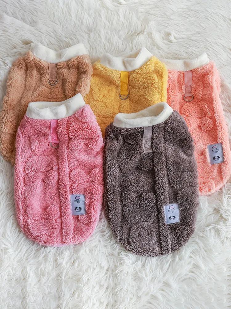 Flannel clothing suitable for cats and dogs of medium and small breeds