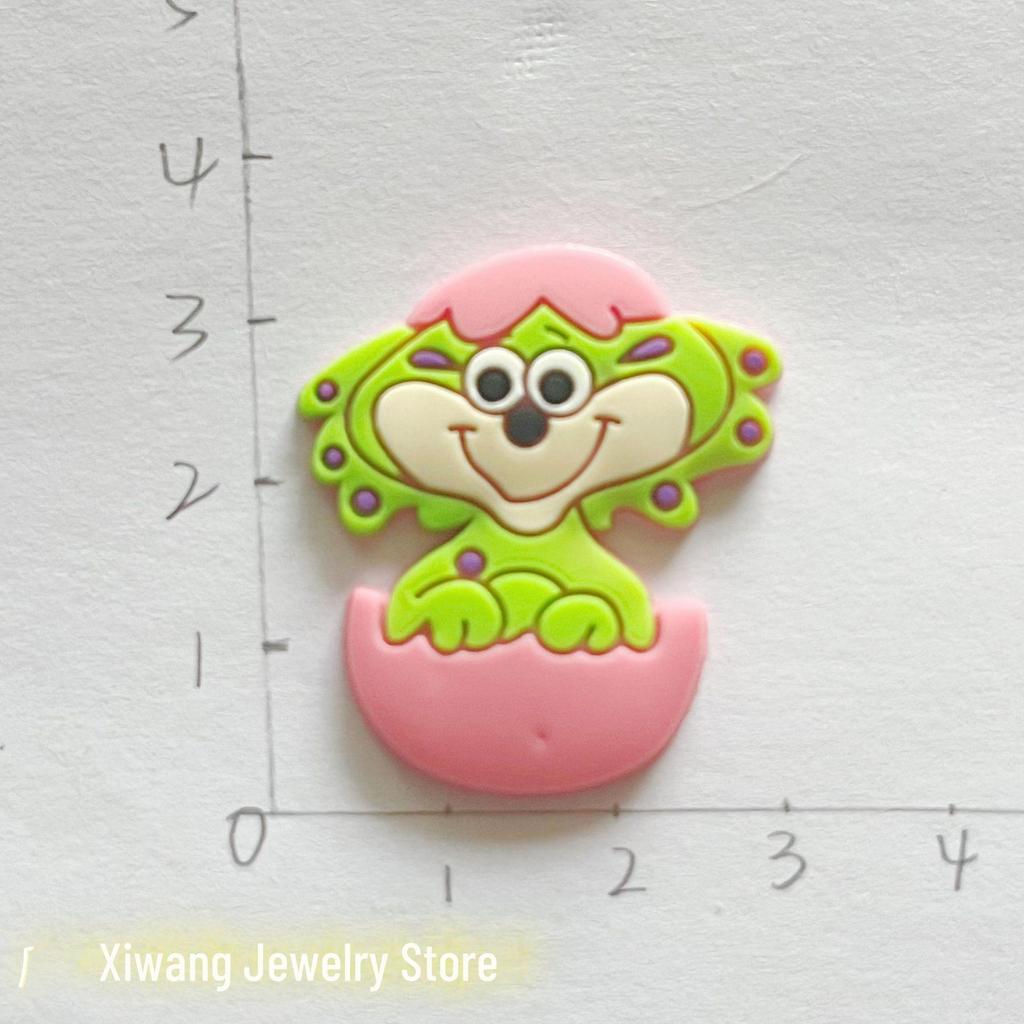 Аксессуары для динозавров из мультфильмов своими руками: Подвески для обуви, чехлы для телефонов и магниты