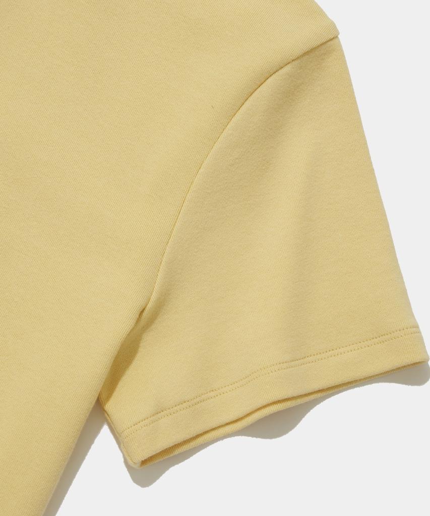 COLUMBIA UNIVERSITY Tiny Script Logo Women Slim-Fit S/S T-Shirts_Light Yellow