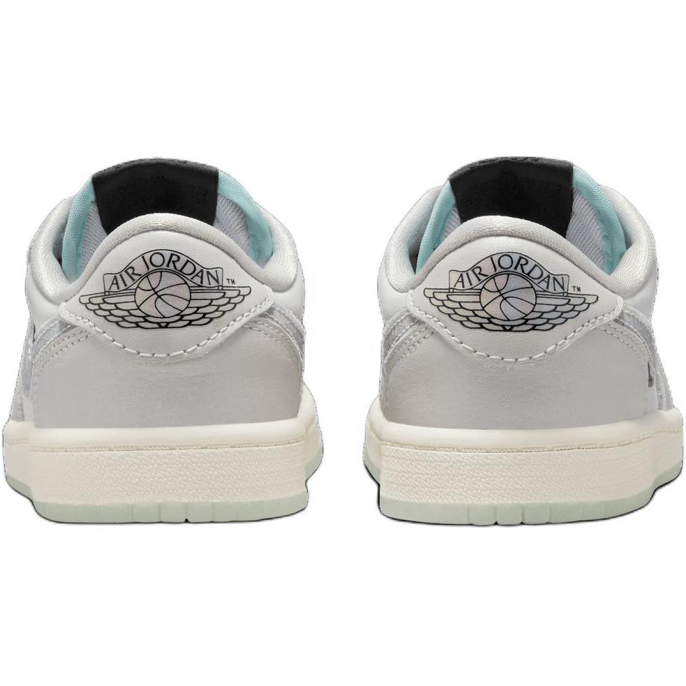Кроссовки Air Jordan 1 Retro Low OG PS Year of the Snake Kids серые Summit-White Photon-Dust HF3205-100