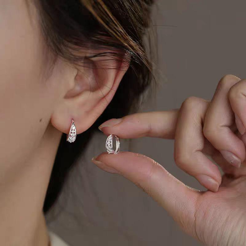 Серьги-кольца из стерлингового серебра 925 пробы: 2025 Современный Нишевый Дизайн - Элегантный и Роскошный для Женщин