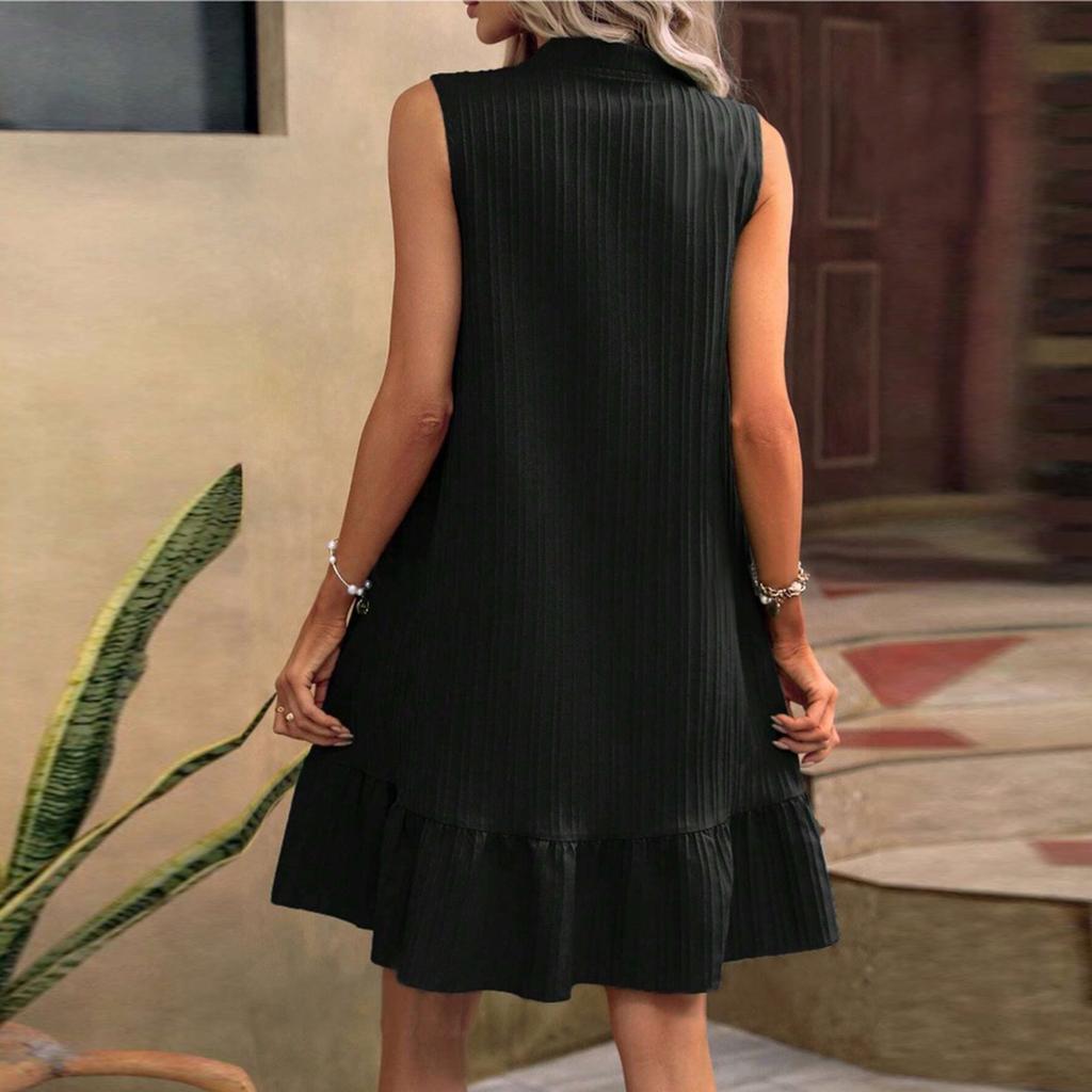 Летнее однотонное платье с рюшами и рюшами