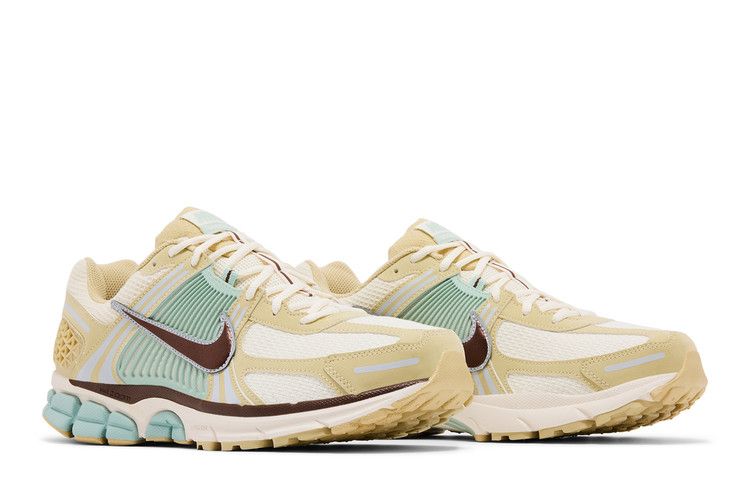 Men's Sneakers Nike Zoom Vomero 5 Team Gold Seafoam Team Gold/Pale Ivory/Seafoam/Fauna Brown