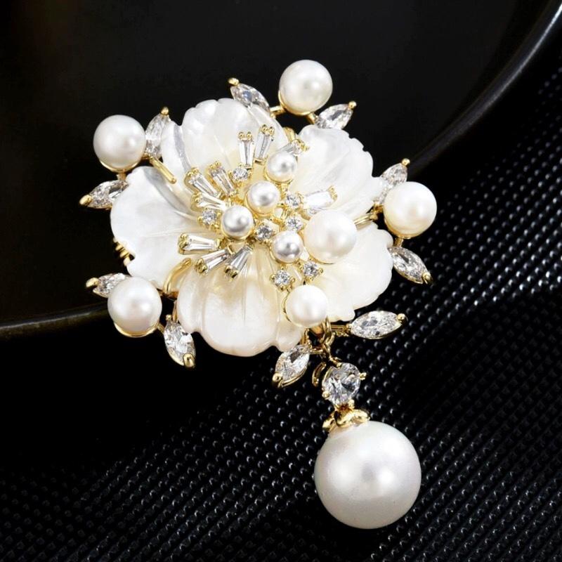 Вишневая брошь женская легкая роскошная высококачественная брошь из ракушки из ракушки изысканные и элегантные аксессуары вечернее платье подарок на день учителя