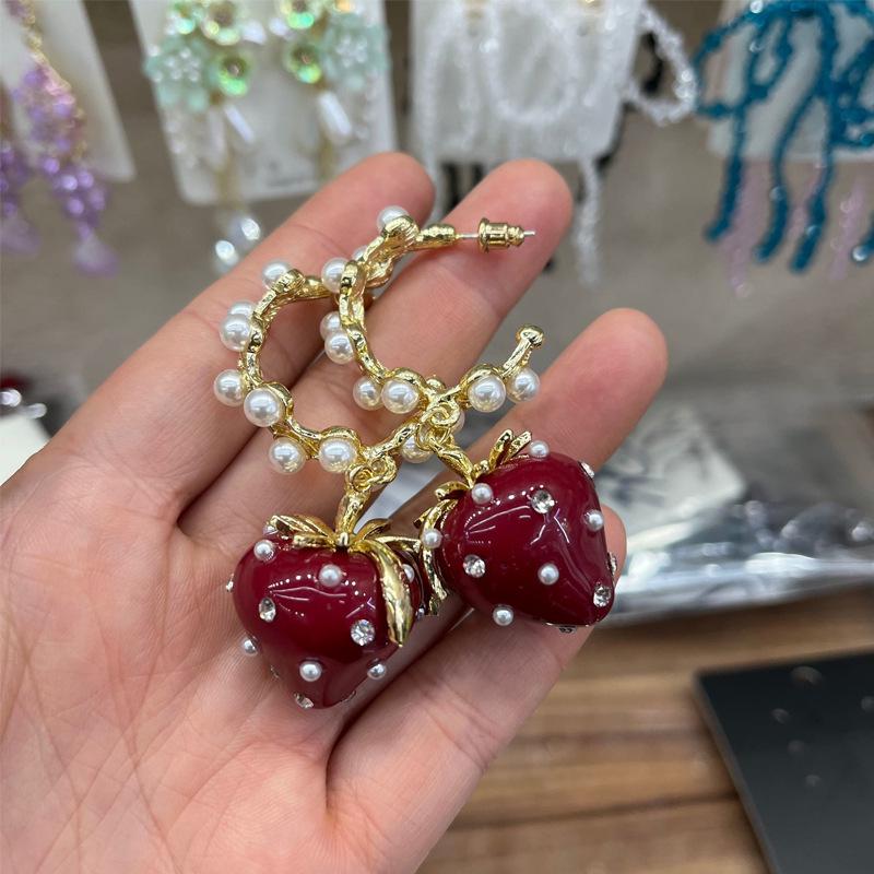 Винтажные серьги с жемчугом и клубникой: Детский, Модный Дизайн для Женщин