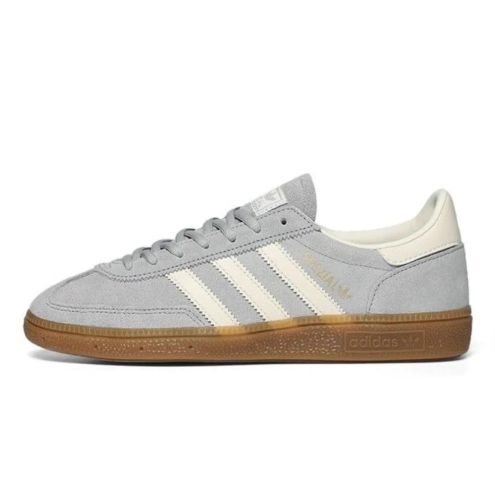 [adidas] Специальная модель для гандбола IF7086
