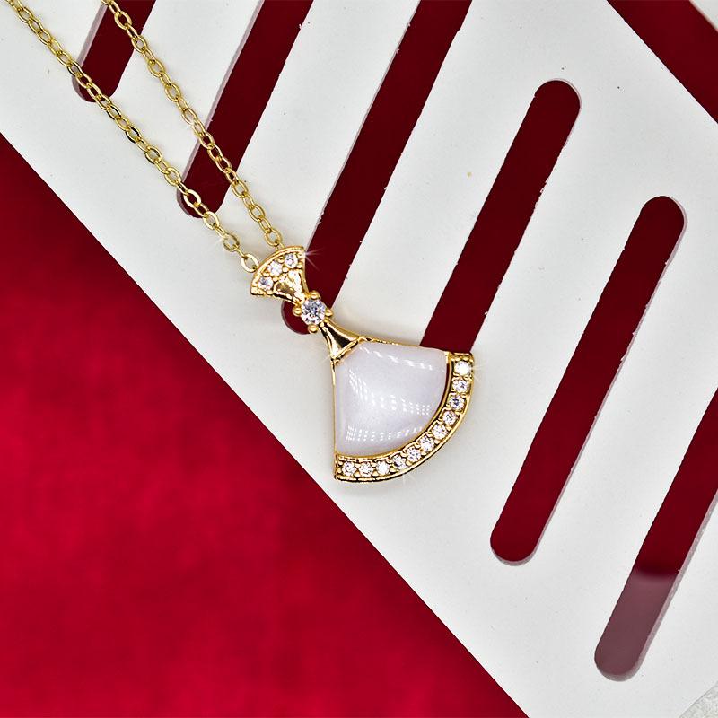 Opal Small Skirt Necklace Female Simple Style Exquisite Titanium Steel Collarbone Of The Same Style