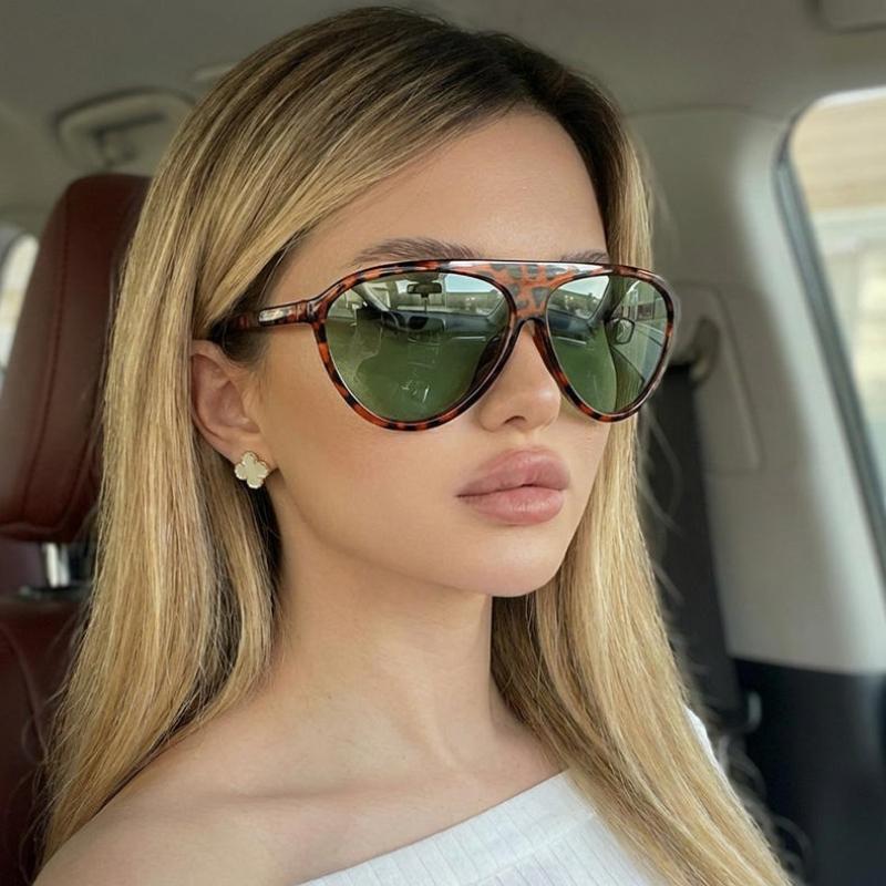 Retro Oversized Round Pilot Sunglasses Women Fashion Luxury Big Frame Mirror Boho Gradient Sunglasses Retro Classic Beach Shades