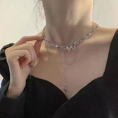 Сладкая и Крутая Горячая Девушка Ожерелье Женское Корейская Версия Ins Модный Нишевый Дизайн Высококлассное Ощущение Дикой Цепочка для Свитера Аксессуары Жемчужное Ожерелье