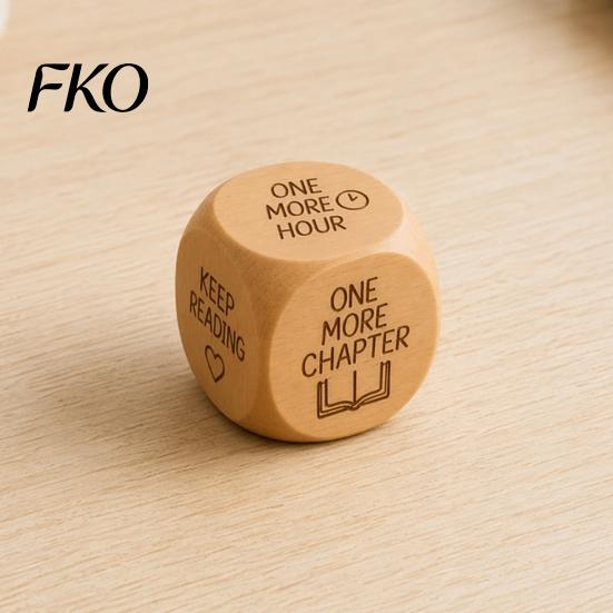 Engraved Reading Dice 1/2Pcs Wooden Decision Dice, 6-Sided Decision-Making for Cube Bookworms, Theme Decider Gift Lovers Natural