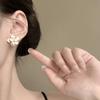Французские ретро серьги-гвоздики с белым цветком и жемчугом, легкая роскошь, серьги с высоким темпераментом, серьги с нишевым дизайном, новые