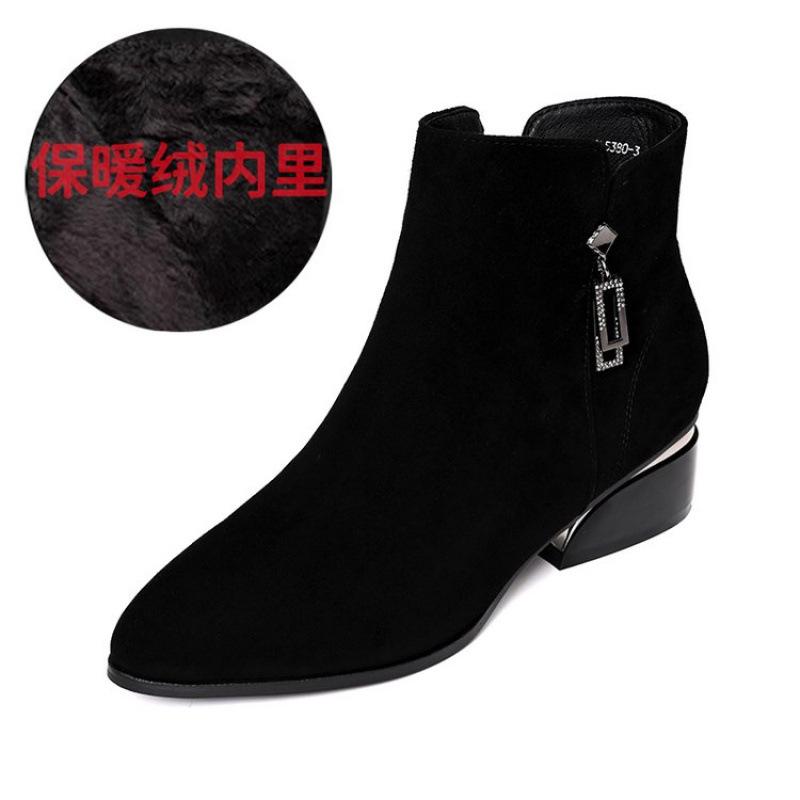 Женские полусапожки на низком каблуке, весенне-осенние одинарные ботинки на толстом каблуке, новинка осени 2025, матовые туфли для мамы на плоской подошве из мягкой кожи, маленькие ботильоны