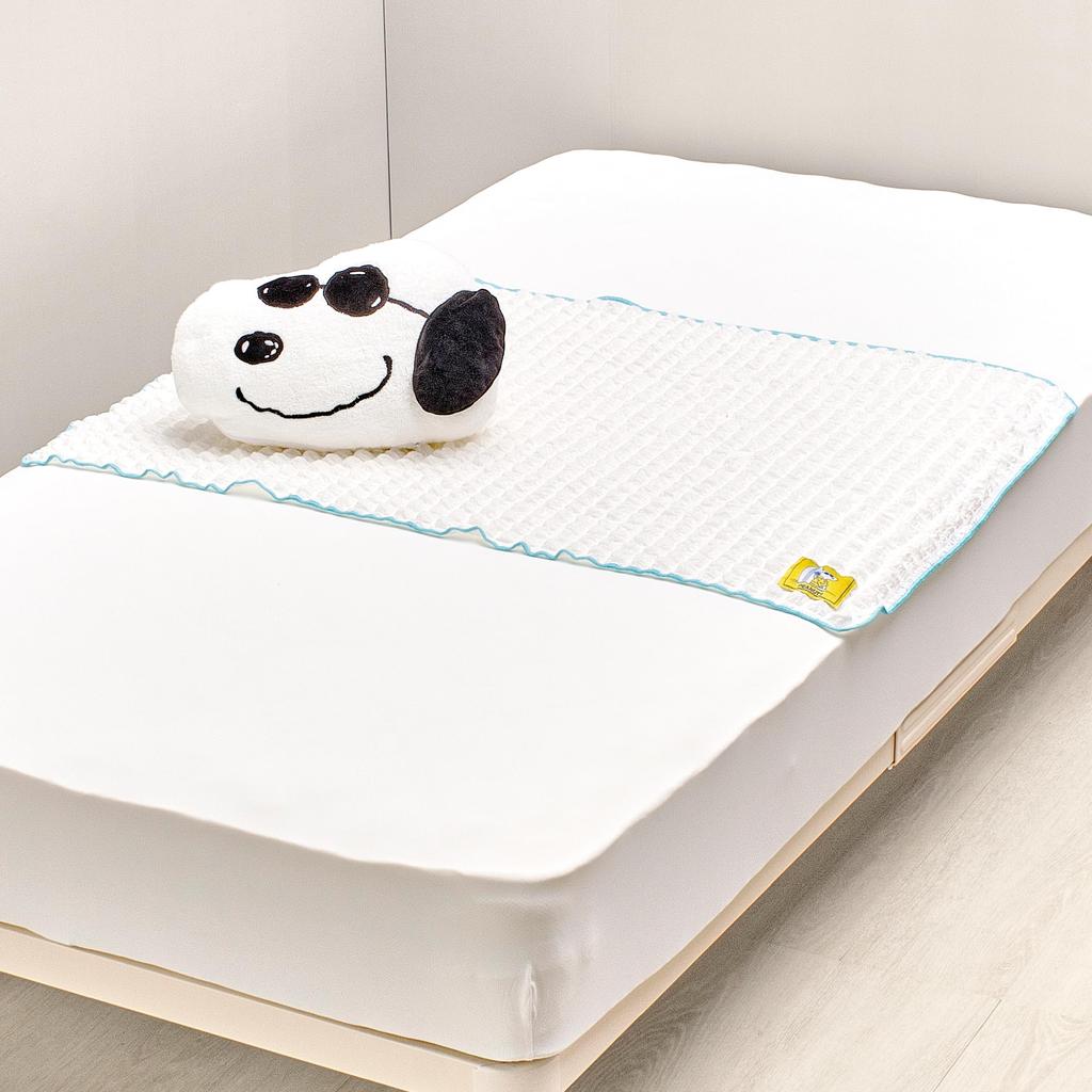 Подушка-одеяло Nishikawa Snoopy 100x70 см Моющаяся Текстурированный материал Белый FQ95507600 PN5605BD Joe Cool